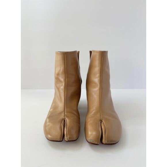 Maison Margiela Tabi Tan Leather Ankle Boots 35.5 Round Heel Designer Italy - Picture 1 of 9